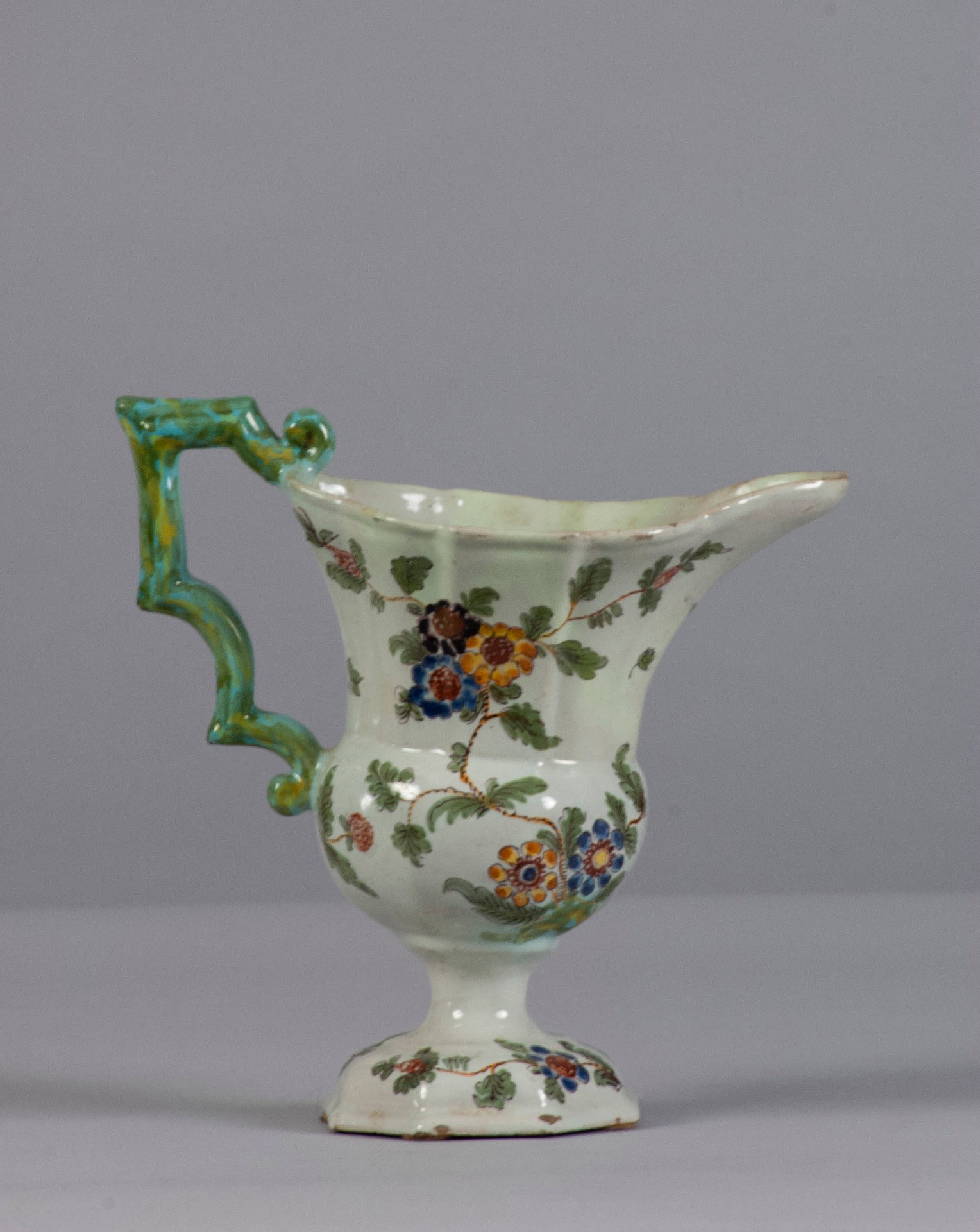 Casali and Callegari (Pesaro, circa 1770-1780), Pitcher with green handle and 'ticchio' or 'tacchiolo' decoration